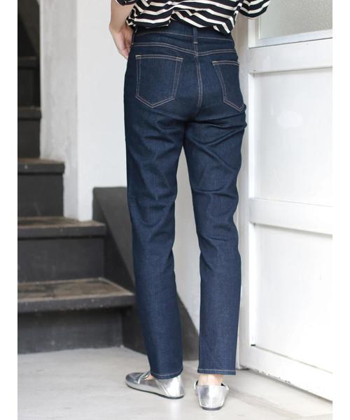 AMERICAN HOLIC（アメリカンホリック）の「シガレットフィットデニム ＊（デニムパンツ・レディース・インディゴブルー/ワンウォッシュ・S/M/L/XS）」の15枚目の写真