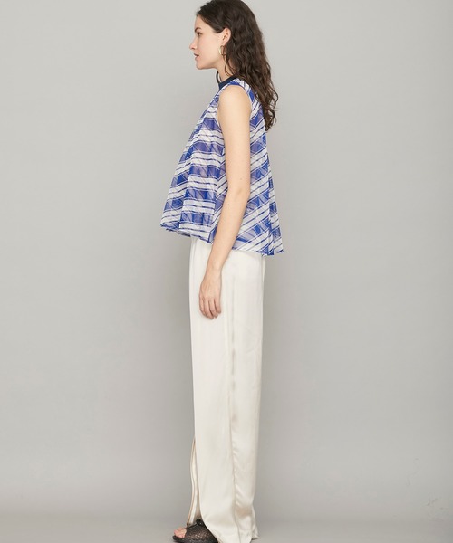 mintdesigns(ミントデザインズ)の「【mintdesigns(ミントデザインズ)】メッシュボーダートップス 36201-MS2TC03(シャツ/ブラウス・レディース・ブラック/ブルー・MEDIUM)」の10枚目の写真