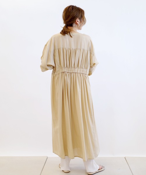 DouDou(ドゥドゥ)の「ギャザーワンピコート(その他アウター・レディース・カーキ/サックスブルー/ピンク・FREE)」の9枚目の写真