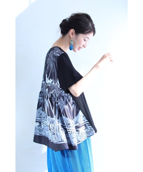 黒 夜の海辺の風景 後ろスカーフのtシャツトップス Tシャツ カットソー トップス Cawaii カワイイ のファッション