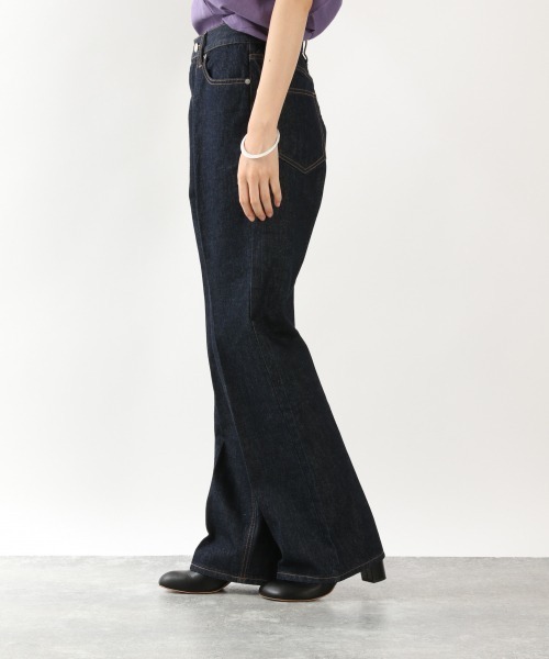 LOWRYS FARM(ローリーズファーム)の「CONEフレアパンツ 889419(デニムパンツ・レディース・ネイビー/ブルー/チャコールグレー・LARGE/MEDIUM)」の13枚目の写真