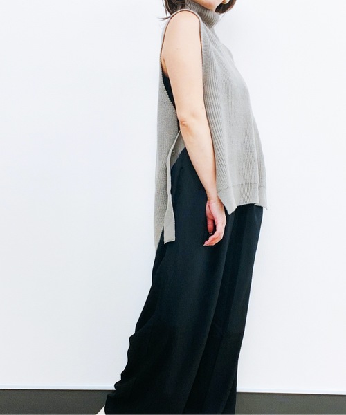 ap retro(アプレトロ)の「ハイネックサイドベルトニットベスト【ZOZO限定アイテム】(ベスト・レディース・ブラック/ベージュ/ブラウン/グレー・FREE)」の21枚目の写真