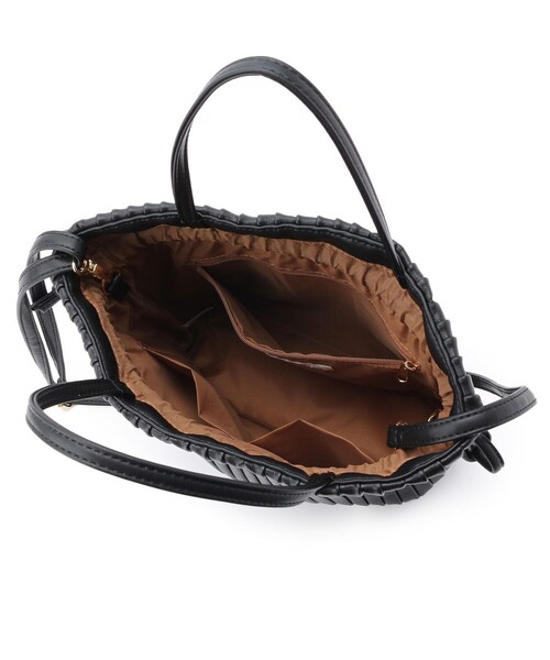 pink adobe(ピンクアドベ)の「◆【2WAY】プリーツ巾着バッグ(ショルダーバッグ・レディース・アイボリー/シルバー/ゴールド/ブラック/サックスブルー・00)」の9枚目の写真