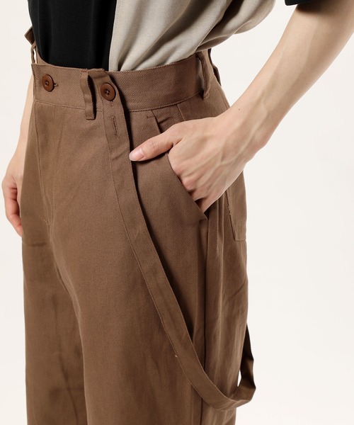 TopIsm（トップイズム）の「【2021】 サスペンダー付コットンワイドパンツ（チノパンツ・メンズ・ブラック/ライトグレー/ベージュ/モカ・M/L）」の15枚目の写真