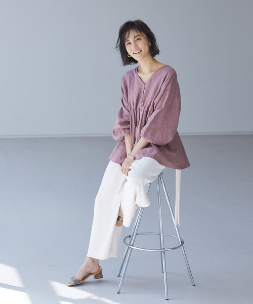 qualite(カリテ)の「【WEB・一部店舗限定】リネンボリュームブラウス(シャツ/ブラウス・レディース・ベージュ/ネイビー/イエロー/ライラック・フリー)」の16枚目の写真