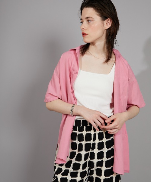 CIAOPANIC(チャオパニック)の「パット付きスクエアタンクトップ(タンクトップ・レディース・チャコールグレー/ラベンダー/グリーン/オフホワイト・FREE)」の12枚目の写真