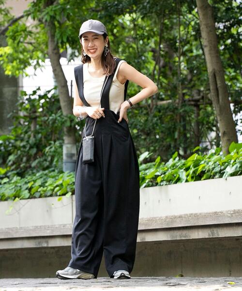 coen（コーエン）の「ポンチサロペット（サロペット/オーバーオール・レディース・ライトブルー/ブラック/ベージュ・MEDIUM/LARGE）」の6枚目の写真