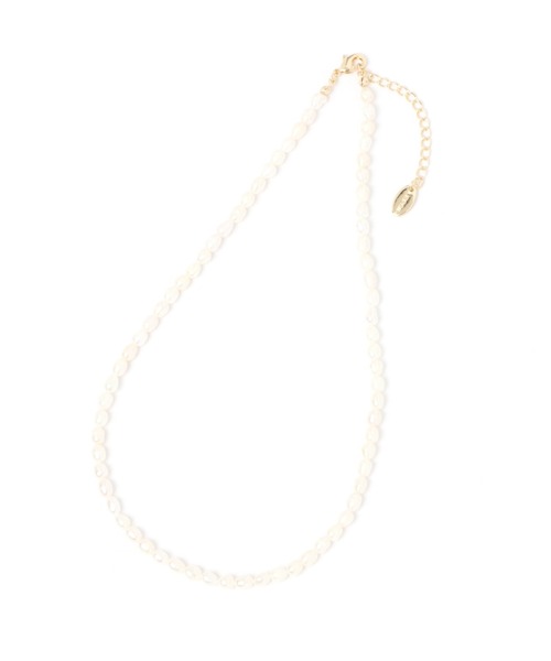 LEPSIM（レプシィム）の「淡水パールショートネックレス　954032（ネックレス・レディース・ホワイト/シルバー/ゴールド・ONE SIZE）」の2枚目の写真