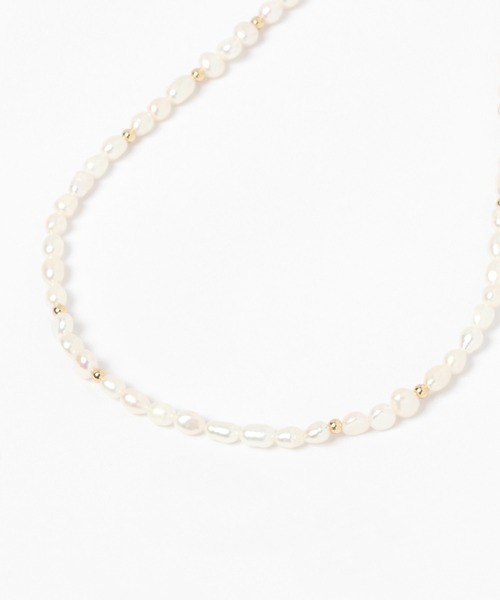 LEPSIM（レプシィム）の「淡水パールショートネックレス　954032（ネックレス・レディース・ホワイト/シルバー/ゴールド・ONE SIZE）」の5枚目の写真