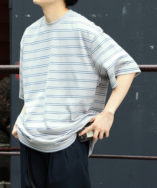 BeAMS DOT（ビームスドット）の「【WEB限定】BeAMS DOT / マルチボーダー オーバーTシャツ（Tシャツ/カットソー・メンズ・ブラック/グレー・MEDIUM/LARGE）」の4枚目の写真