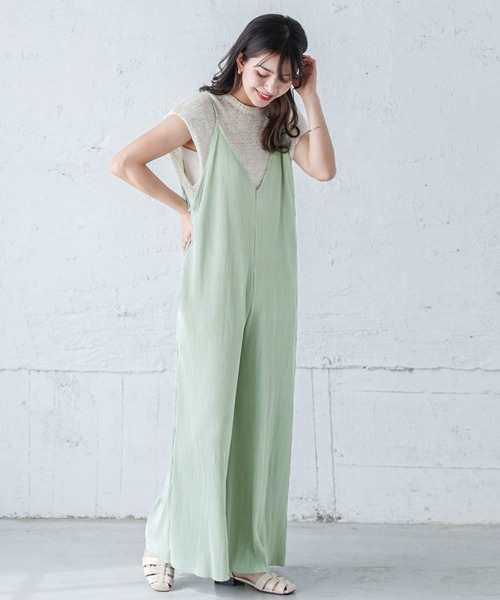 La-gemme(ラジェム)の「カットオフプリーツサロペット(サロペット/オーバーオール・レディース・ブラック/ブラウン/ピンク/ミント/グレイッシュベージュ・M/L)」の5枚目の写真