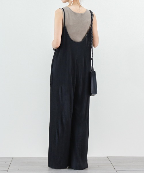 La-gemme(ラジェム)の「カットオフプリーツサロペット(サロペット/オーバーオール・レディース・ブラック/ブラウン/ピンク/ミント/グレイッシュベージュ・M/L)」の21枚目の写真