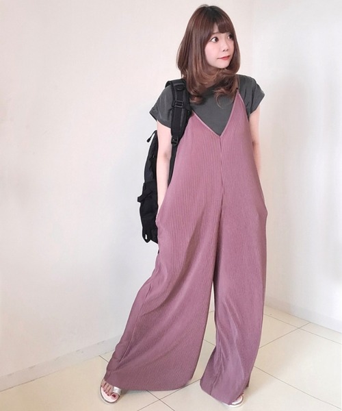 La-gemme(ラジェム)の「カットオフプリーツサロペット(サロペット/オーバーオール・レディース・ブラック/ブラウン/ピンク/ミント/グレイッシュベージュ・M/L)」の14枚目の写真