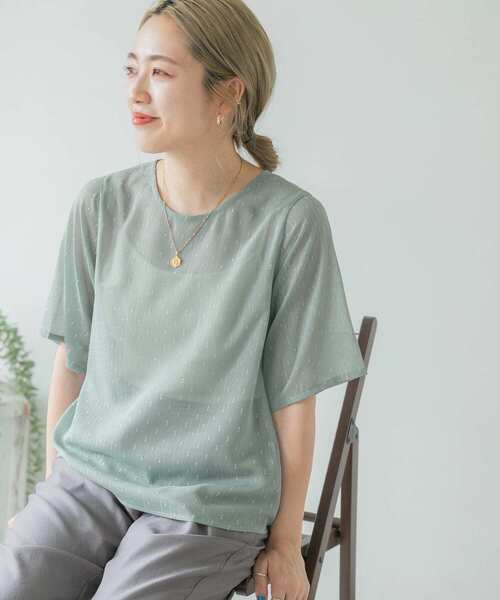 ITEMS URBANRESEARCH（アイテムズ アーバンリサーチ）の「セットシアーブラウス（シャツ/ブラウス・レディース・ブラック/グレー系その他/アイボリー・FREE）」の5枚目の写真