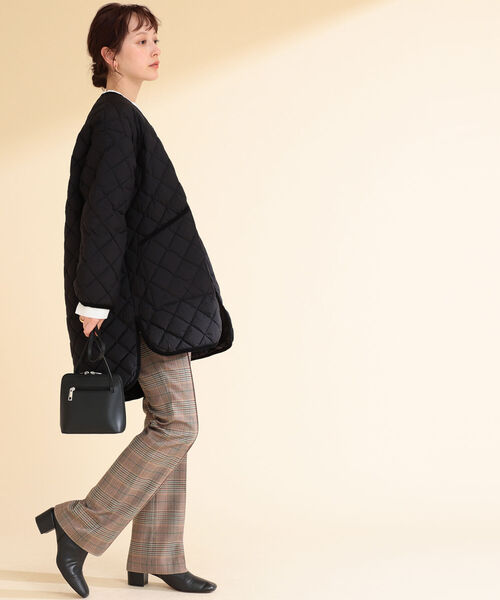 Ray BEAMS（レイビームス）の「GYMPHLEX / キルト ダウン コート（ダウンジャケット/コート・レディース・ブラック/オリーブ・12/14）」の14枚目の写真