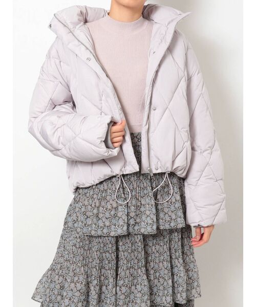 MERCURYDUO（マーキュリーデュオ）の「2WAY中綿フーテッドキルティングショートコート（ブルゾン・レディース・アイボリー/ブラック/ラベンダー/ブラウン・FREE）」の4枚目の写真