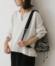 スムースキーネックプルオーバー◆