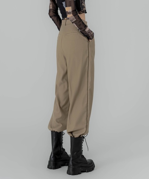 FOLLOWIN（フォロウィン）の「[FLW MADE]ハイウエストサイドラインワイドスラックス（スラックス・レディース・ブラック/ベージュ/グレー/ブルー・SMALL/MEDIUM）」の5枚目の写真