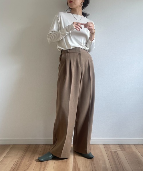 wee9s(ウィークス)の「smooth touch daily tee / ボートネックスムースタッチデイリーティーシャツ(Tシャツ/カットソー・レディース・スカイブルー/ブラック/ベージュ/ネイビー/アイボリー/ミント・FREE)」の12枚目の写真