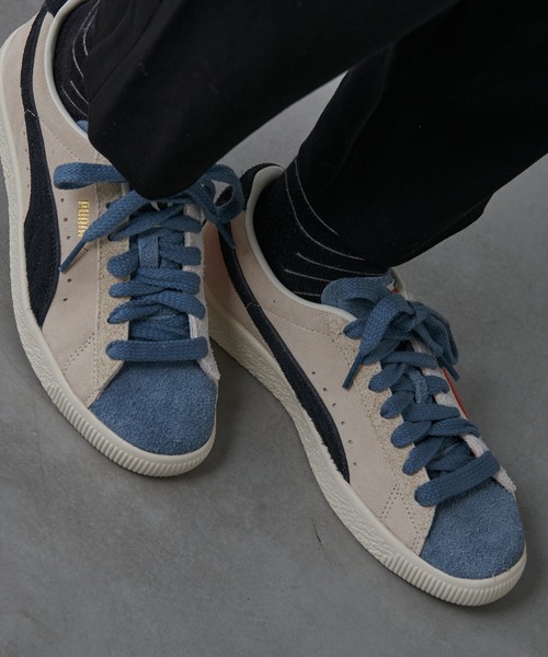 PUMA(プーマ)の「【PUMA 】スウェードVTG WTフォームストリップスニーカー(スニーカー・レディース・ホワイト・22.5/23/23.5/24/24.5/25)」の5枚目の写真