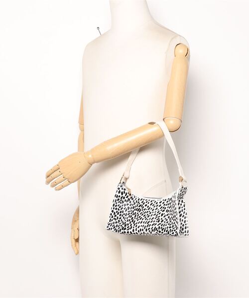 Opinion korean town（オピニオン コリアン タウン）の「Animal handbag（ハンドバッグ・レディース・ゼブラ/ブラウン/レオパード/ブラック・FREE）」の19枚目の写真
