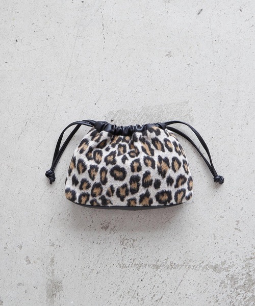 EFOLE（エフォル）の「アニマル コンビ 巾着 ショルダーバッグ（ショルダーバッグ・レディース・ブラック/ベージュ・FREE）」の5枚目の写真