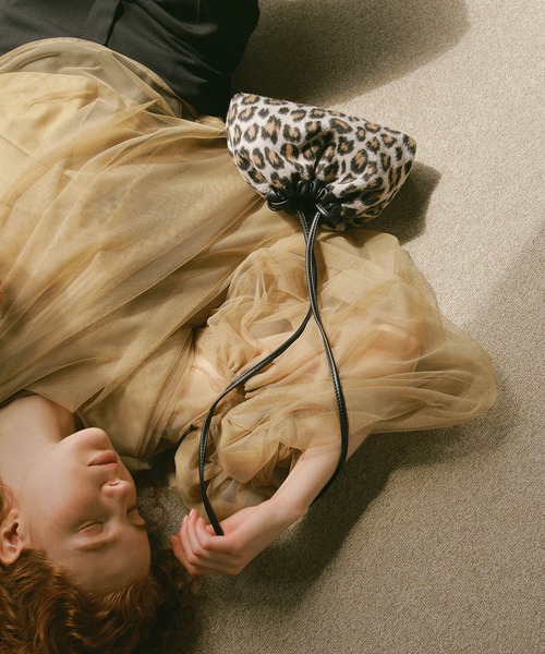 EFOLE（エフォル）の「アニマル コンビ 巾着 ショルダーバッグ（ショルダーバッグ・レディース・ブラック/ベージュ・FREE）」の8枚目の写真