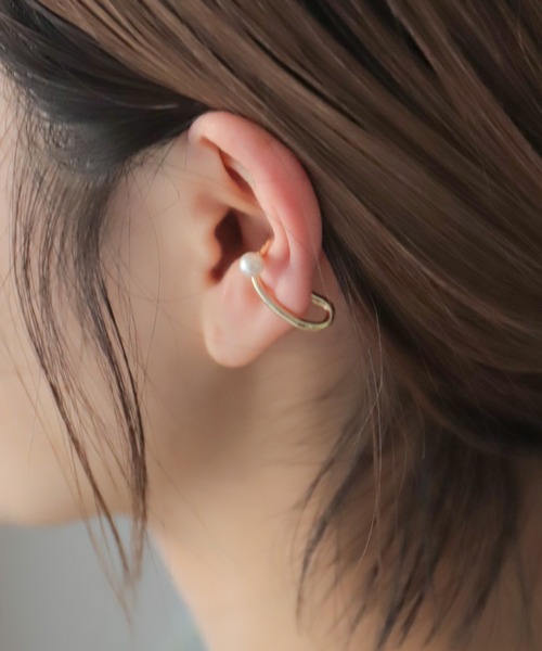 rapiecage（ラピエサージュ）の「パールフックイヤーカフ（イヤーカフ・レディース・ゴールド・FREE）」の3枚目の写真