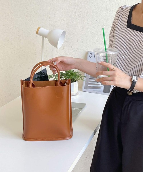 shopnikoniko（ショップニコニコ）の「巾着付き ハンドバッグ（ハンドバッグ・レディース・ベージュ/ブラック/ブラウン/ホワイト/ワイン・フリー）」の3枚目の写真