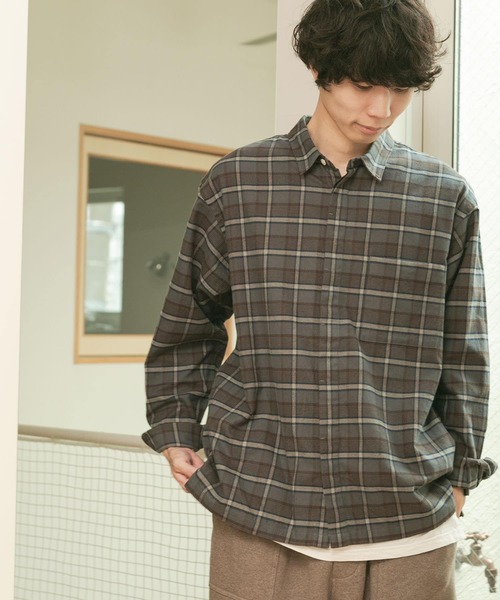 FORK&SPOON(フォークアンドスプーン)の「FORK&SPOON フライフロントネルシャツ(シャツ/ブラウス・メンズ・チャコールグレー/ホワイト系その他/グレー系その他・4/5)」の22枚目の写真