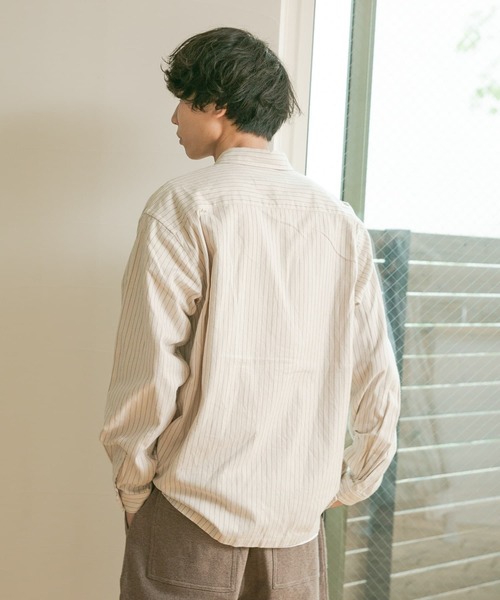 FORK&SPOON(フォークアンドスプーン)の「FORK&SPOON フライフロントネルシャツ(シャツ/ブラウス・メンズ・チャコールグレー/ホワイト系その他/グレー系その他・4/5)」の10枚目の写真