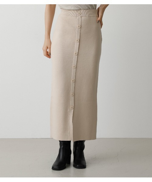 AZUL by moussy（アズールバイマウジー）の「SWEATTER BUTTON TIGHT SKIRT/セーターボタンタイトスカート（スカート・レディース・ライトグリーン/ライトベージュ/ブラック・MEDIUM/SMALL）」の3枚目の写真