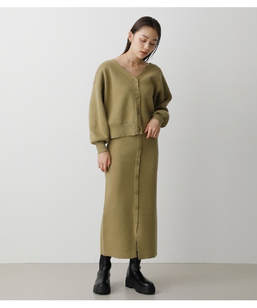 AZUL by moussy（アズールバイマウジー）の「SWEATTER BUTTON TIGHT SKIRT/セーターボタンタイトスカート（スカート・レディース・ライトグリーン/ライトベージュ/ブラック・MEDIUM/SMALL）」の11枚目の写真