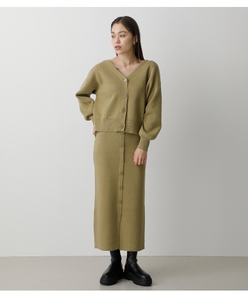 AZUL by moussy（アズールバイマウジー）の「SWEATTER BUTTON TIGHT SKIRT/セーターボタンタイトスカート（スカート・レディース・ライトグリーン/ライトベージュ/ブラック・MEDIUM/SMALL）」の10枚目の写真