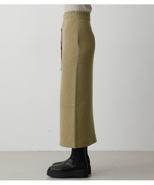 AZUL by moussy（アズールバイマウジー）の「SWEATTER BUTTON TIGHT SKIRT/セーターボタンタイトスカート（スカート・レディース・ライトグリーン/ライトベージュ/ブラック・MEDIUM/SMALL）」の8枚目の写真