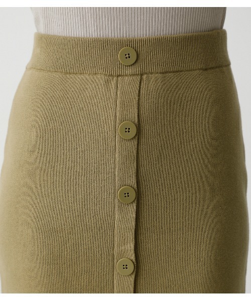 AZUL by moussy（アズールバイマウジー）の「SWEATTER BUTTON TIGHT SKIRT/セーターボタンタイトスカート（スカート・レディース・ライトグリーン/ライトベージュ/ブラック・MEDIUM/SMALL）」の6枚目の写真