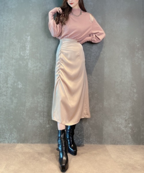 EIMY ISTOIRE(エイミーイストワール)の「サテンドッキングスリットニットワンピース(ワンピース・レディース・ピンク/ブラック/ベージュ・SMALL/MEDIUM)」の15枚目の写真