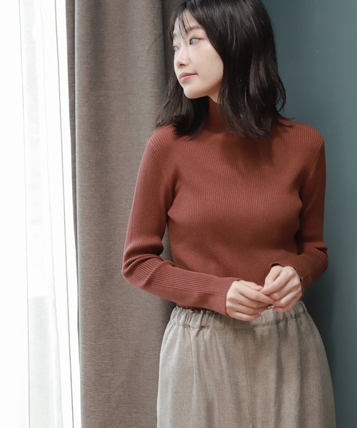 LAKOLE（ラコレ）の「12Gリブモックネックニット / 958979（ニット/セーター・レディース・ブラック/その他7/その他6/アイボリー/テラコッタ/ライトパープル・SMALL/MEDIUM）」の3枚目の写真