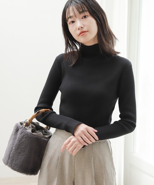 LAKOLE（ラコレ）の「12Gリブモックネックニット / 958979（ニット/セーター・レディース・ブラック/その他7/その他6/アイボリー/テラコッタ/ライトパープル・SMALL/MEDIUM）」の2枚目の写真