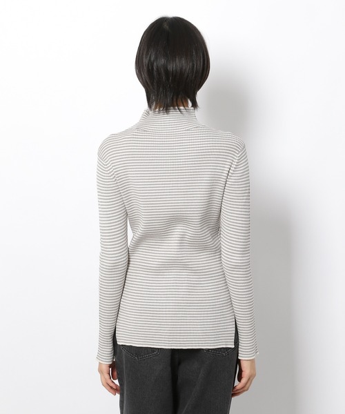 LAKOLE（ラコレ）の「12Gリブモックネックニット / 958979（ニット/セーター・レディース・ブラック/その他7/その他6/アイボリー/テラコッタ/ライトパープル・SMALL/MEDIUM）」の17枚目の写真