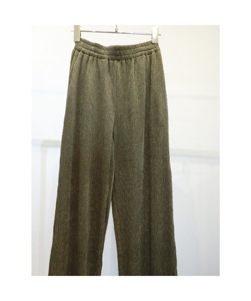 ulu(ウル)の「Crash velor pleated wide pants(その他パンツ・レディース・カーキ・FREE)」の8枚目の写真
