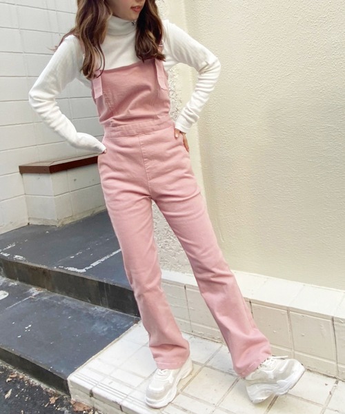 one after another NICE CLAUP（ワンアフターアナザーナイスクラップ）の「インナー次第でオールシーズン着れる。バックレースアップサロペット（サロペット/オーバーオール・レディース・ブラック/ブラック系その他/インディゴブルー/ピンク・FREE）」の4枚目の写真