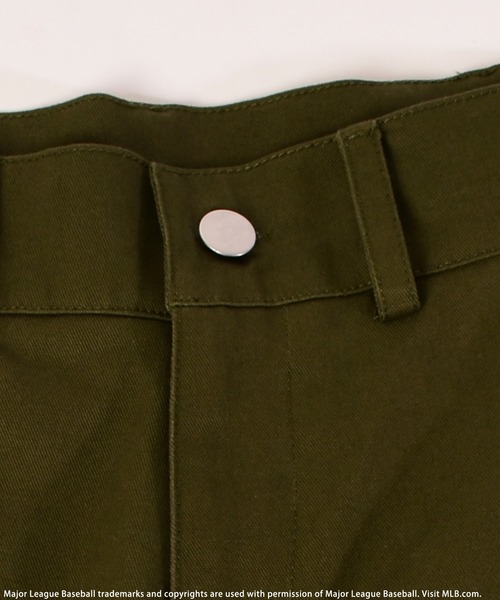 BACK TO THE FIELD(バック トゥー ザ フィールド)の「【MLB】ロゴカーゴパンツ(カーゴパンツ・レディース・オフホワイト/ブラック/カーキ・SMALL/MEDIUM)」の10枚目の写真