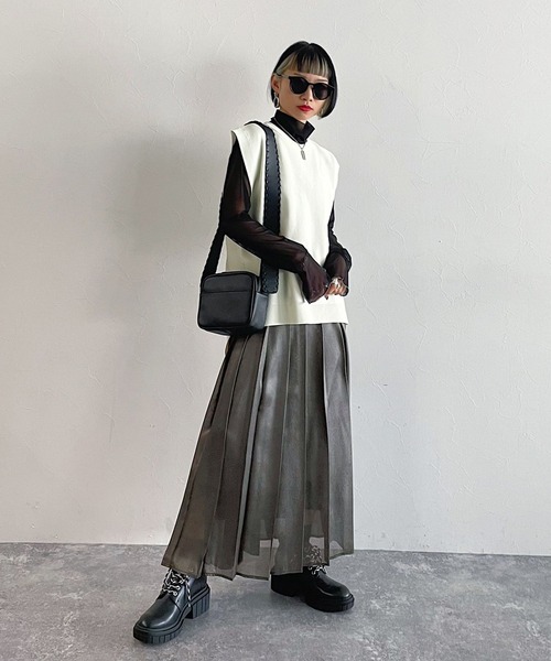 PAGEBOY（ページボーイ）の「バックオープンベスト（ベスト・レディース・ベージュ系その他/オフホワイト/ブラック・FREE）」の5枚目の写真