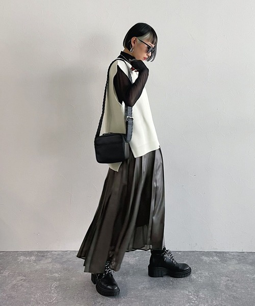 PAGEBOY（ページボーイ）の「バックオープンベスト（ベスト・レディース・ベージュ系その他/オフホワイト/ブラック・FREE）」の7枚目の写真