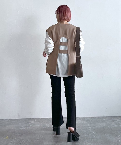 PAGEBOY（ページボーイ）の「バックオープンベスト（ベスト・レディース・ベージュ系その他/オフホワイト/ブラック・FREE）」の13枚目の写真
