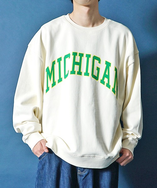 JOKER（ジョーカー）の「カレッジプリントスウェットトレーナー メンズ スウェット 春服（スウェット・メンズ・チャコールグレー/ブラック/ネイビー/オフホワイト/ホワイト系その他/ブラック系その他/グレー系その他/ブルー系その他・M/L）」の2枚目の写真