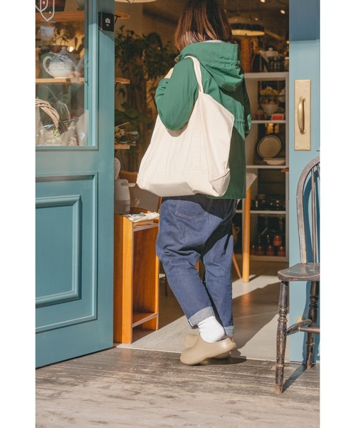 FRONTIER(フロンティア)の「FRONTIER / フロンティア サンダル スリッポン ボアサンダル スリッパ ファーサンダル bi x sole HOON FRI(サンダル・レディース・オリーブドラブ/ブラック/ベージュ/グレー・25/23/26/28/27/24)」の20枚目の写真