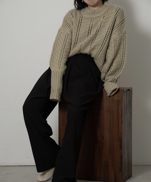 lawgy（ラウジー）の「long cuffs loose knit（ニット/セーター・レディース・ベージュ/ブラウン/アイボリー/ラベンダー・FREE）」の3枚目の写真