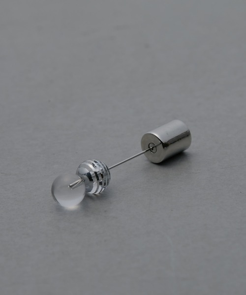 ear PAPILLONNER（イアパピヨネ）の「【WEB限定】縦直クリア玉ピアス（ピアス（片耳用）・レディース・ゴールド/シルバー・FREE）」の5枚目の写真